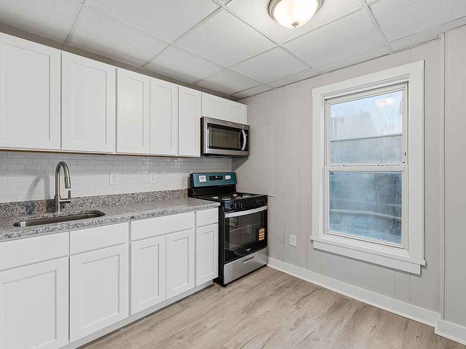 1st image of 255 Rodman St #4