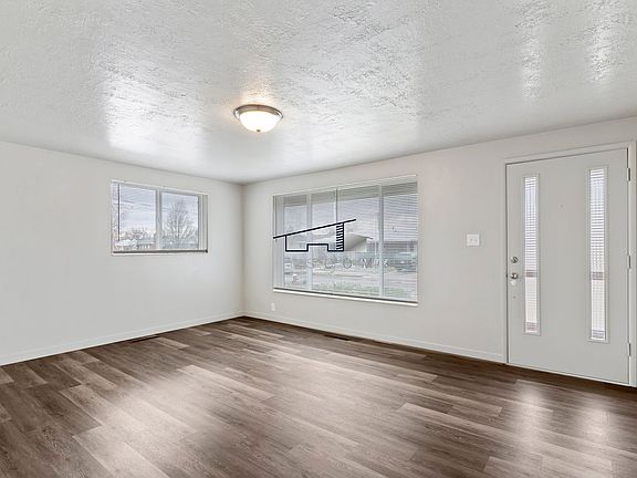 2nd image of 138 Lynnwood Dr