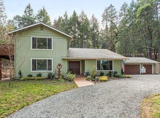 304 Woodlake Dr, Grants Pass, OR 97527
