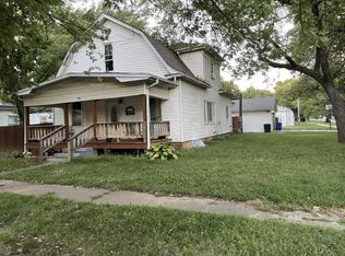 402 N Sumner Ave, Oxford, KS 67119