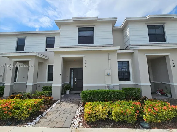 300 NE 12th St, Homestead, FL 33034