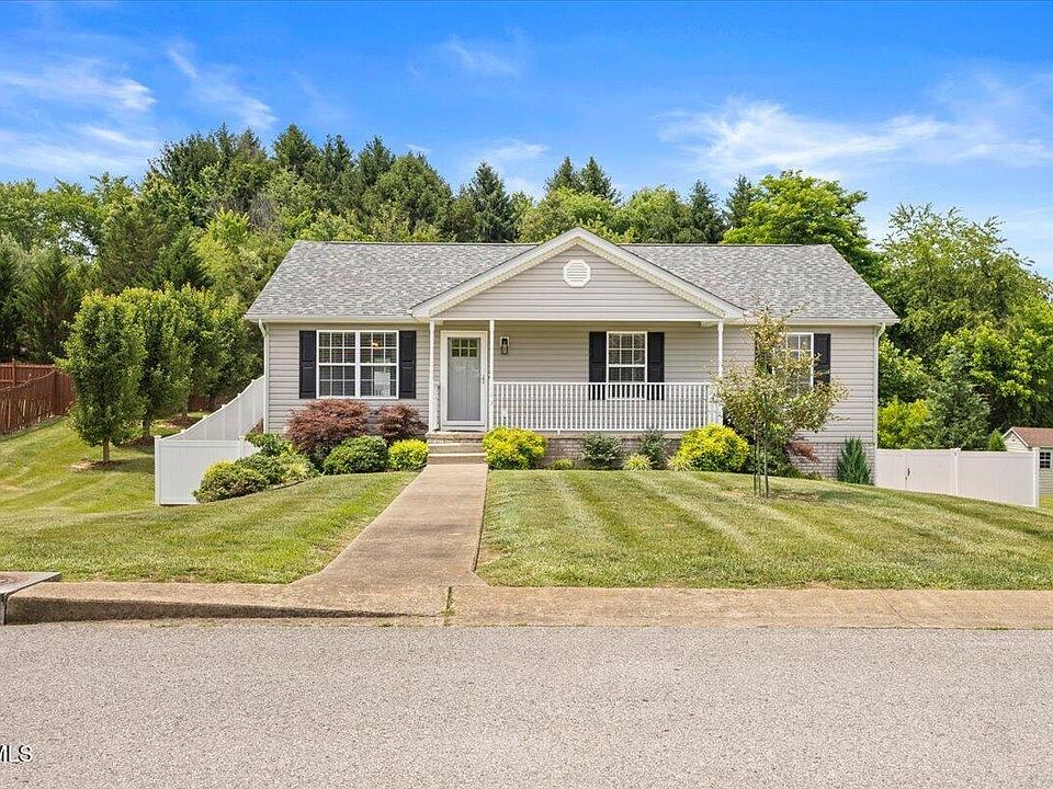 1st image of 110 Yarrow Dr