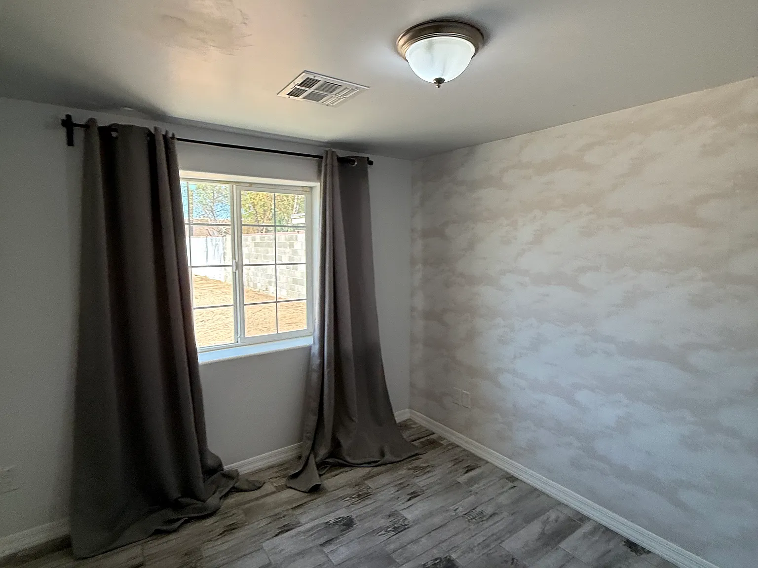 3 bed, 1596 sqft, $1,675 — Photo 4