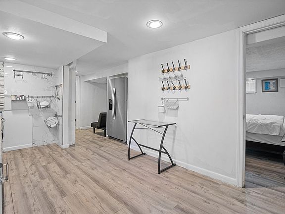 5th image of 121 Onondaga Dr #Basement