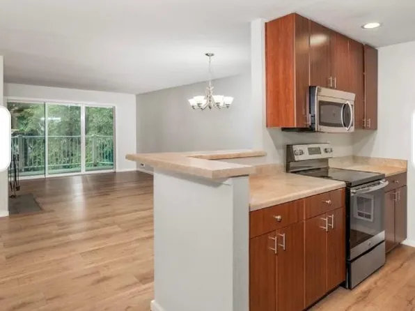 16101 Bothell Everett Hwy, Mill Creek, WA