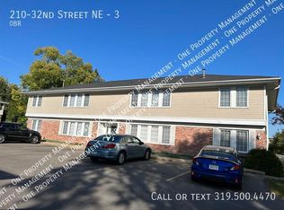 210 32nd St NE #3, Cedar Rapids, IA 52402