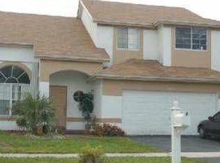 1010 SW 100th Ter, Pembroke Pines, FL 33025