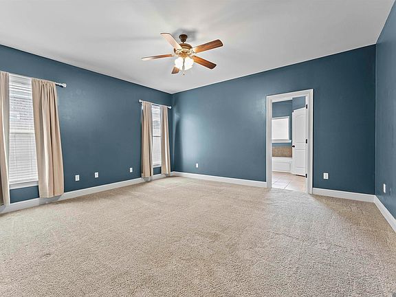 5th image of 39142 Superior Wood Ave