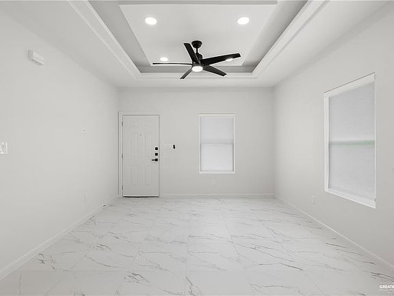 2nd image of 1424 E Hibiscus Ave #1