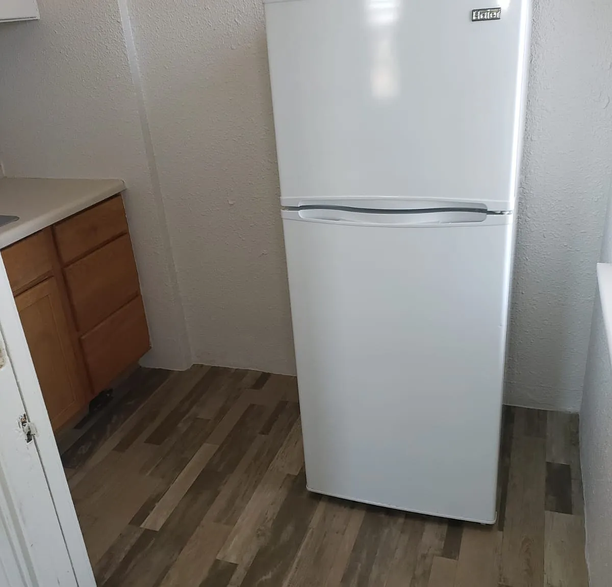 Downtown Rapid City Studio Apartment - Utilities Included — Photo 3