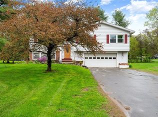 127 Hayes Cir, Barneveld, NY 13304