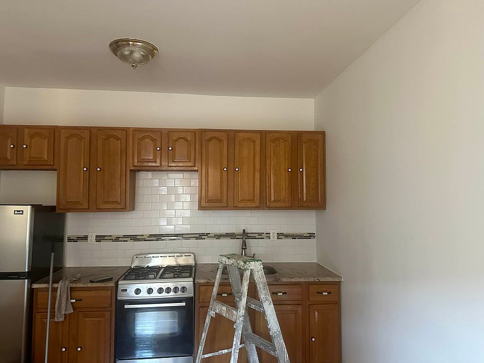 2nd image of 3026 Brighton 14 St #5P