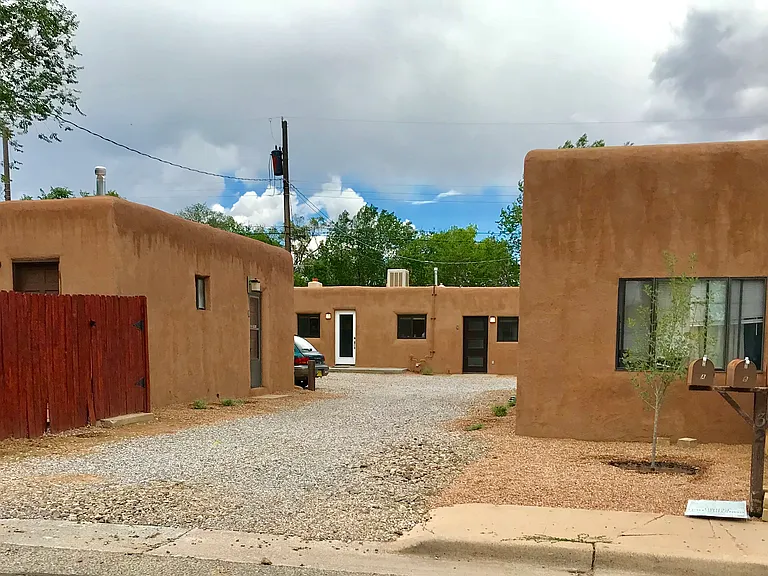 321 Tesuque Dr #A — Photo 1