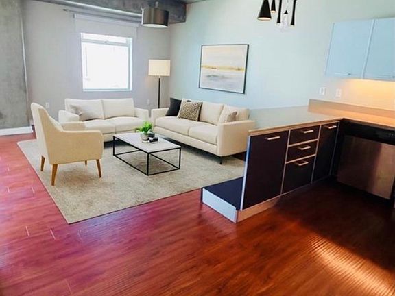 3rd image of 645 W 9th St APT 632