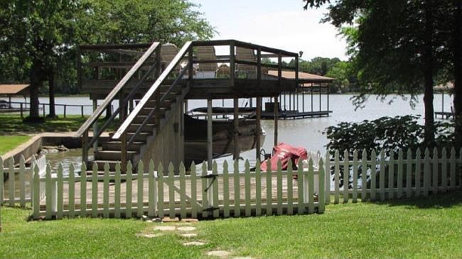 1st image of 237 Cedarwood Dr