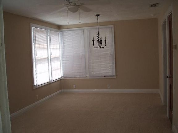 Family & Dining area