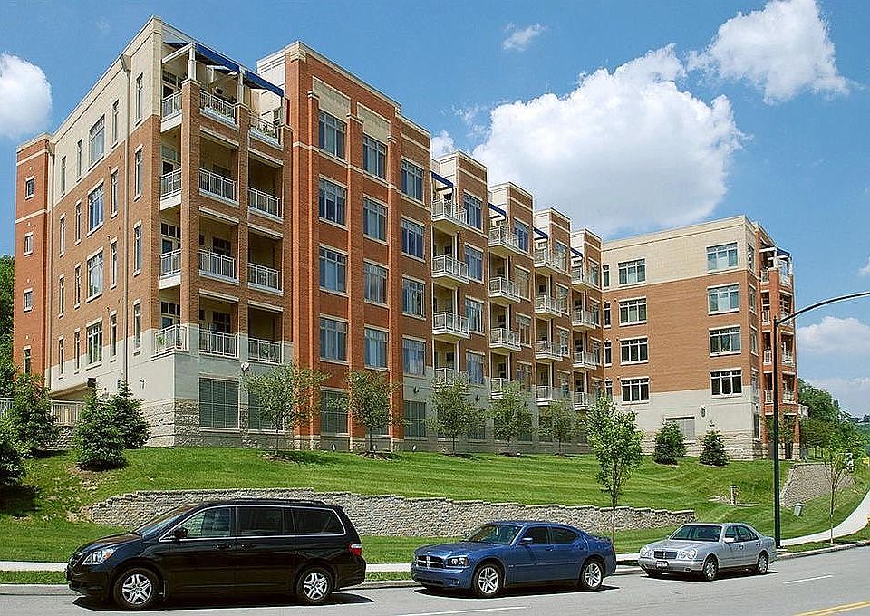 1st image of 903 Adams Xing Unit 210