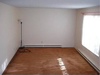 Living Room 19 x 11