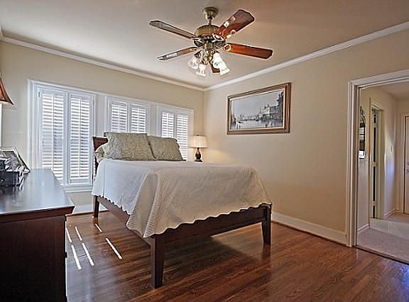 2nd image of 627 Clermont Ave