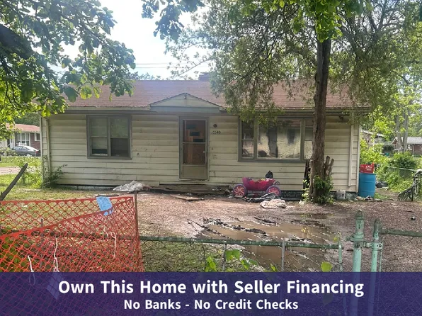 10149 Baron Dr, Saint Louis, MO 63136