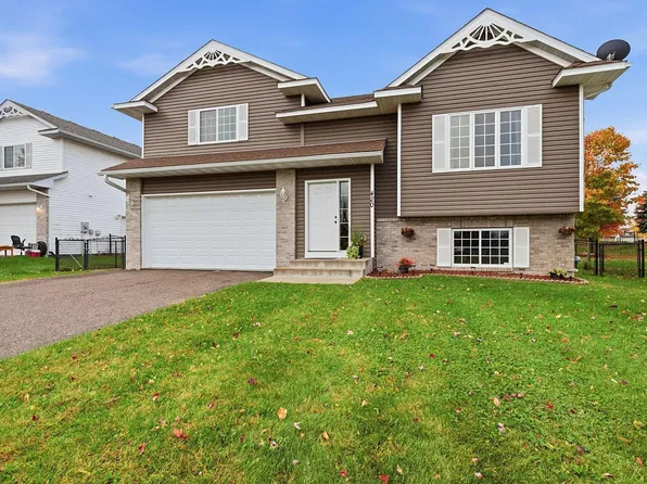 420 Moline Loop NW, Isanti, MN 55040