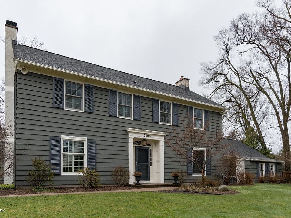 1st image of 2606 Bronson Blvd