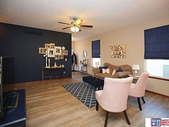 4th image of 5648 Barrington Cir