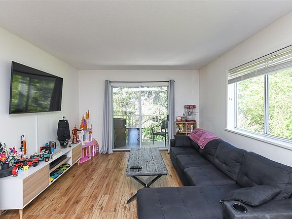 3rd image of 220 Back Rd Unit 204
