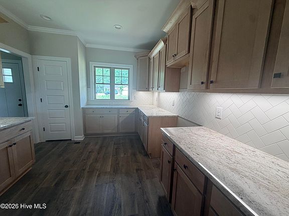 3rd image of 51 Clio Court