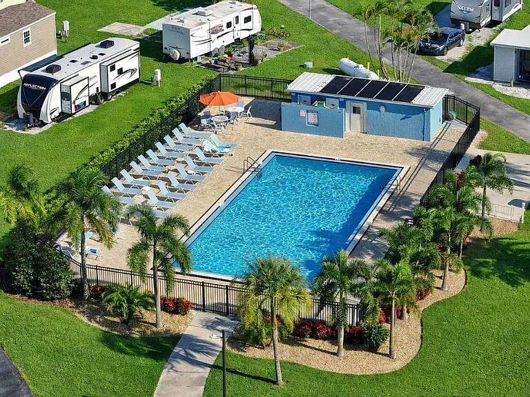 Sunshine MH & RV Resort — Photo 13