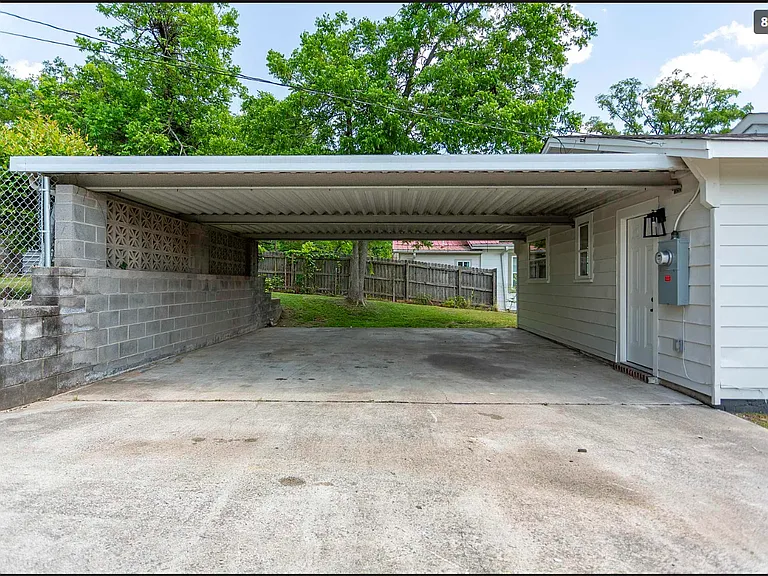 1316 Warrior Rd — Photo 5