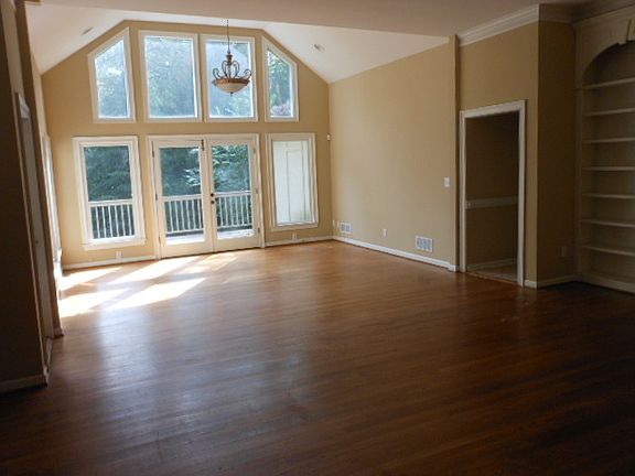 3rd image of 2799 Mabry Rd