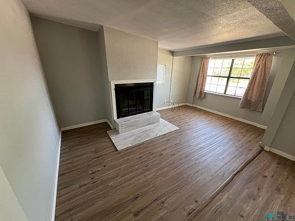 5th image of 2912 Emerald Dr
