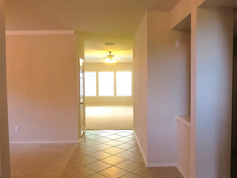 21710 Grand Hollow Ln — Photo 3