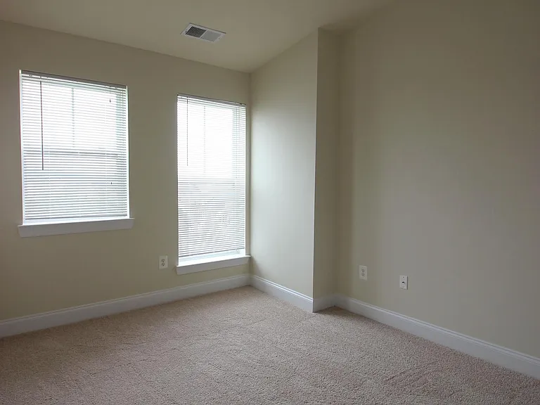 23802 Catawba Hill Dr #B — Photo 32