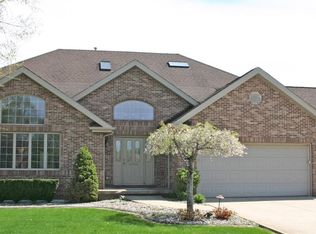 1250 Elliston Ct, Crown Point, IN 46307