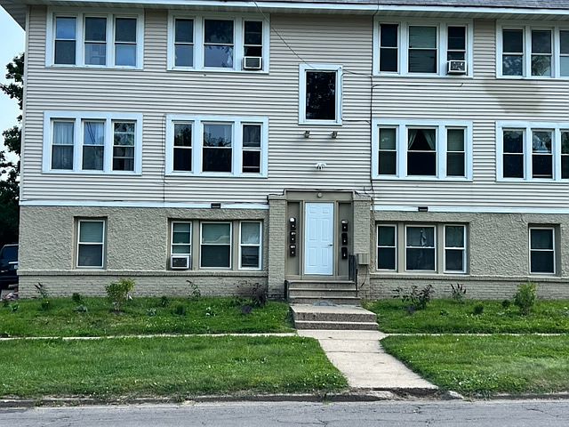 701 front of building