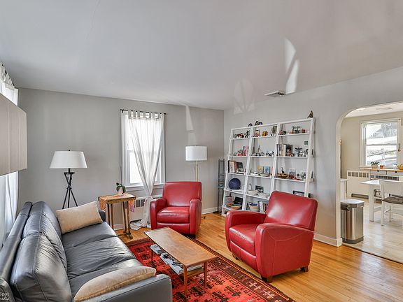5th image of 38 Hess Ave