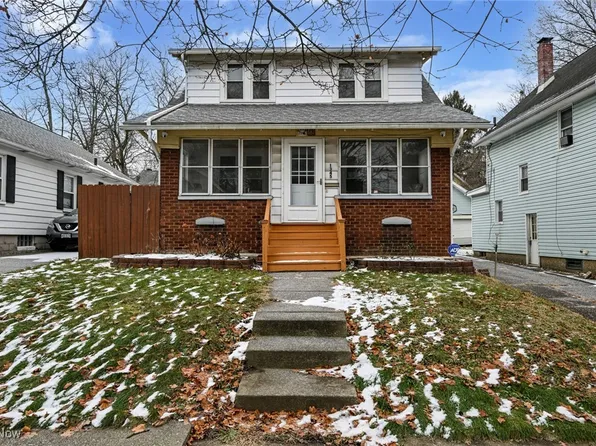 1345 Bellows St, Akron, OH 44301
