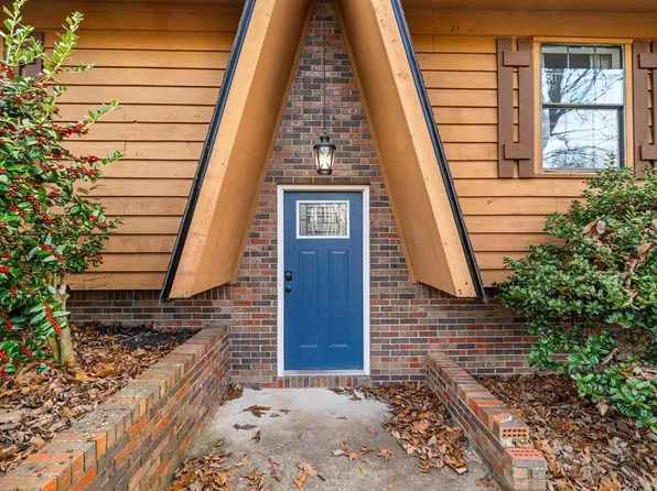 4113 Village Dr, Cohutta, GA 30710