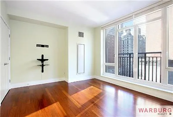 Rented by Warburg | media 22
