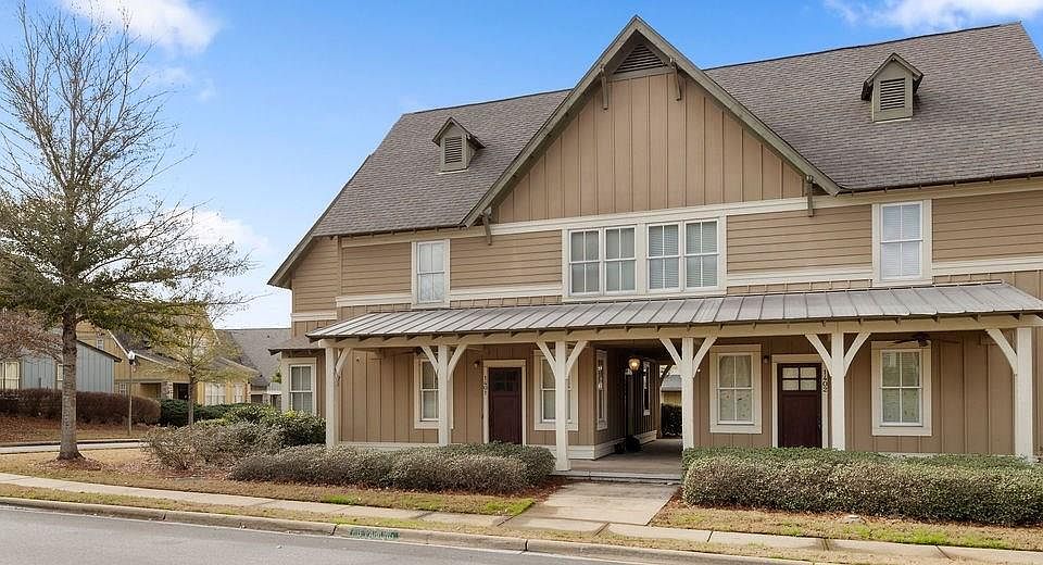 1st image of 650 Dekalb St Unit 1401