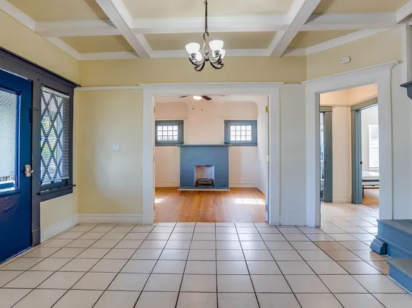 1479 W 29th St, Los Angeles, CA 90007