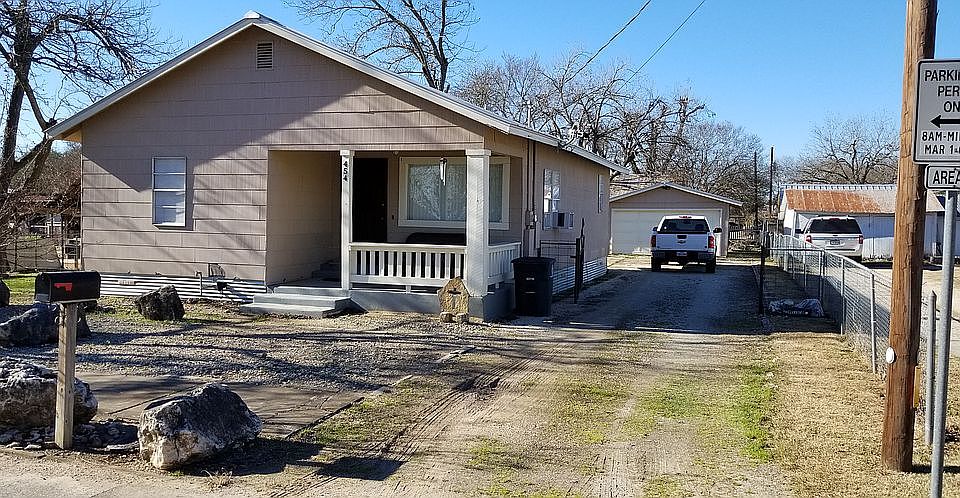 1st image of 454 S Houston Ave