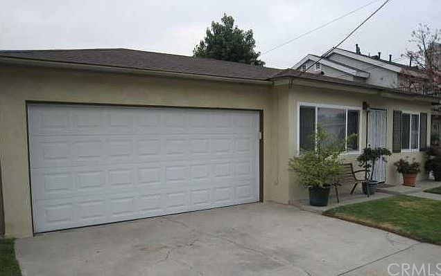 1st image of 20933 Roseton Ave