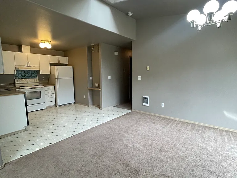 3 bed, 2.0 bath, 1234 sqft, $2,350 — Photo 4