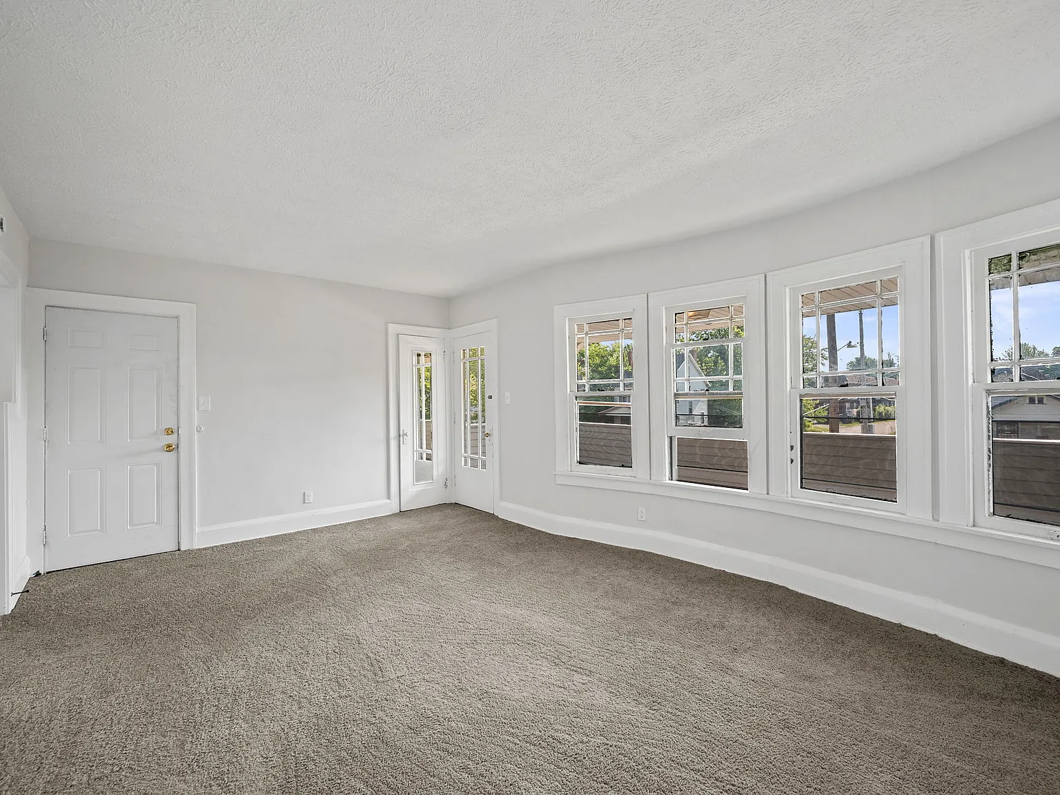2 bed, 1123 sqft, $1,100 — Photo 2