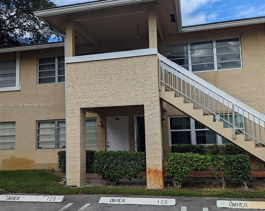 1st image of 10196 Twin Lakes Dr #14