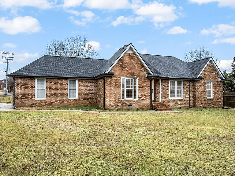 1015 Brinkley Rd — Photo 3