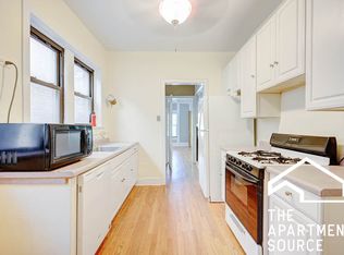 531 W Briar Pl APT 2, Chicago, IL 60657